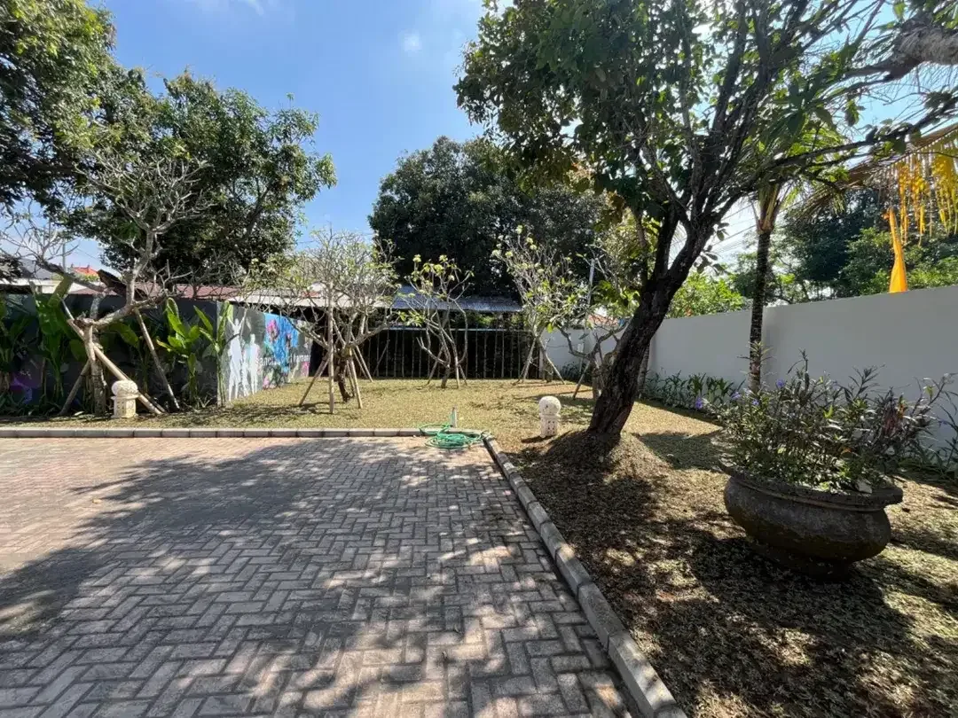 RUMAH DENGAN KONSEP VILLA DI SANUR COCOK UNTUK INVESTASI - Image 4 of 7