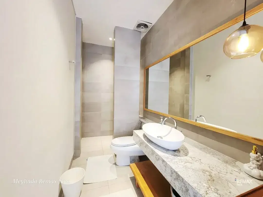 Villa design modern Dijual, lokasi premium Umalas. - Image 7 of 10