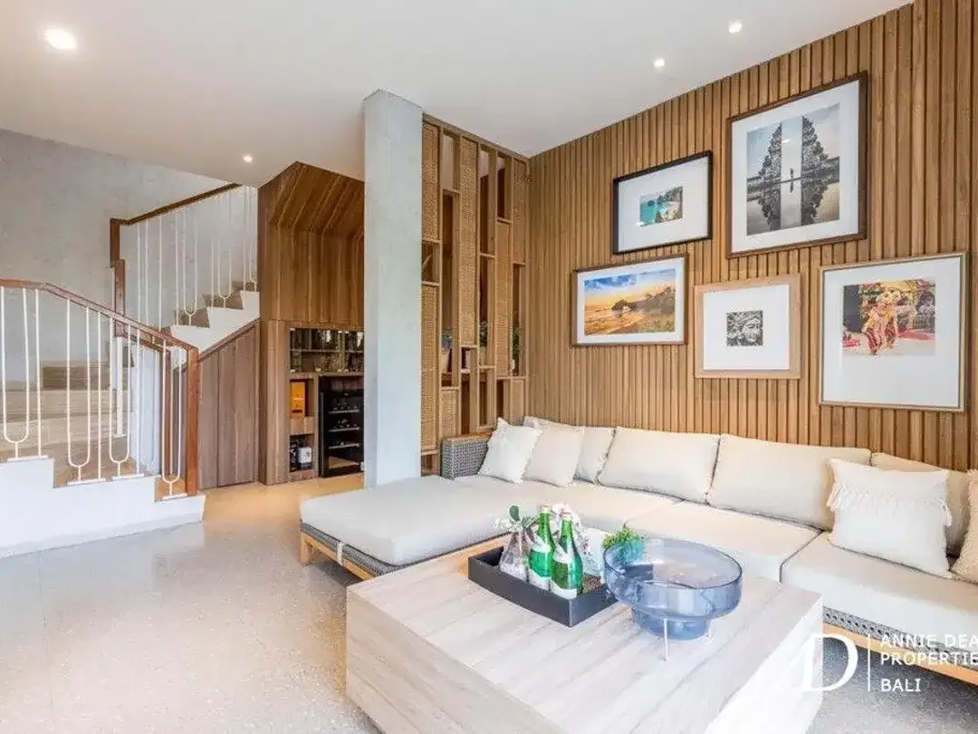 FREEHOLD MODERN 2-BEDROOM VILLA IN SECURE COMPLEX - NUSA DUA - Image 9 of 10
