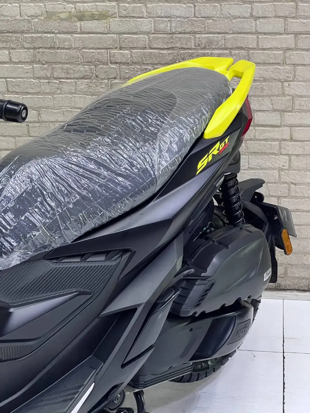 Skutik SR GT 200 - Image 3 of 10
