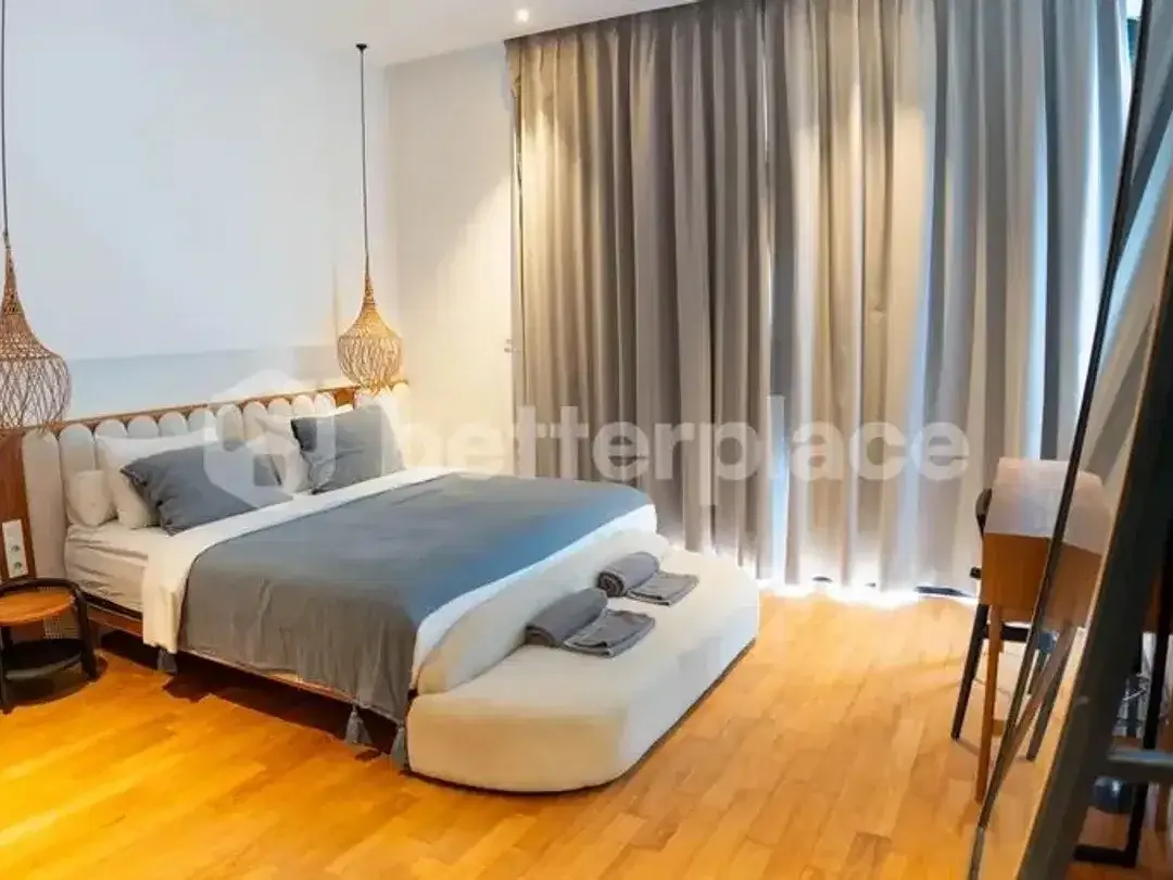 Modern Leasehold Living on Nelayan, Batu Bolong, A 3 Bedroom Villa Investment in the Heart of Canggu - Image 8 of 10