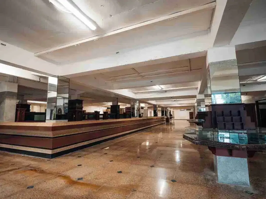Jual GEDUNG ex KANTOR 79,47 ARE di jln RAYA WR SUPRATMAN Denpasar Bali - Image 9 of 10