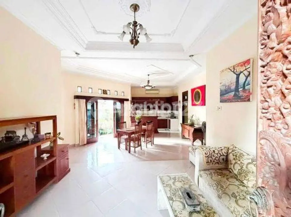 Rumah Nyaman & Strategis Dekat Pantai Sanur - Image 1 of 4
