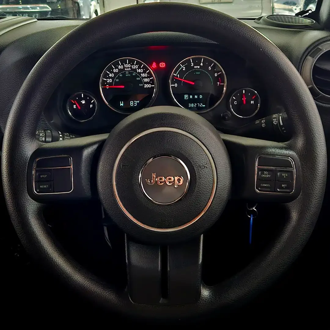 [2017] Jeep Wrangler JK Sport 4x4 3.0 at 2017 DK bkn Rubicon NIK 2015 - Image 9 of 10