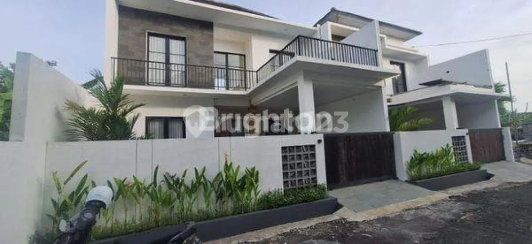 Jual Rumah Baru Semifurnished-Lingkungan Nyaman di Dalung - Image 1 of 4