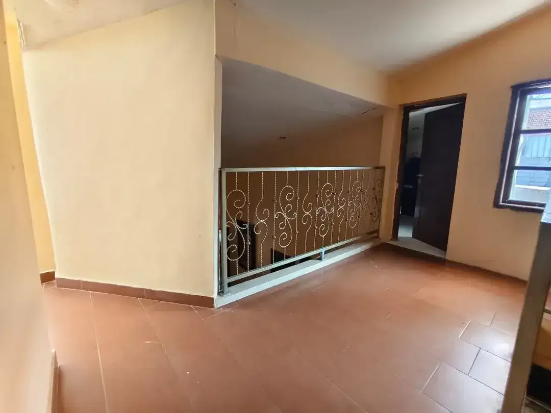 rumah 2 lantai di bukit jimbaran,lokasi dekat mall sidewalk,gwk dan Unud, poltekpar - Image 10 of 10