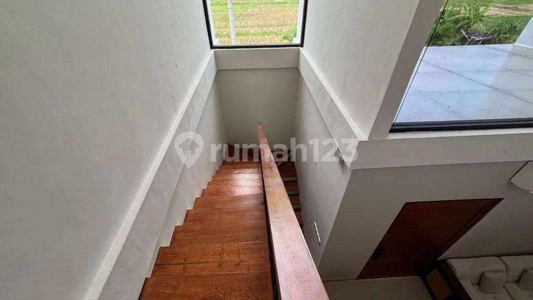 Dijual Rumah Mewah Furnished Akses Mudah di Seminyak Bali - Image 2 of 4