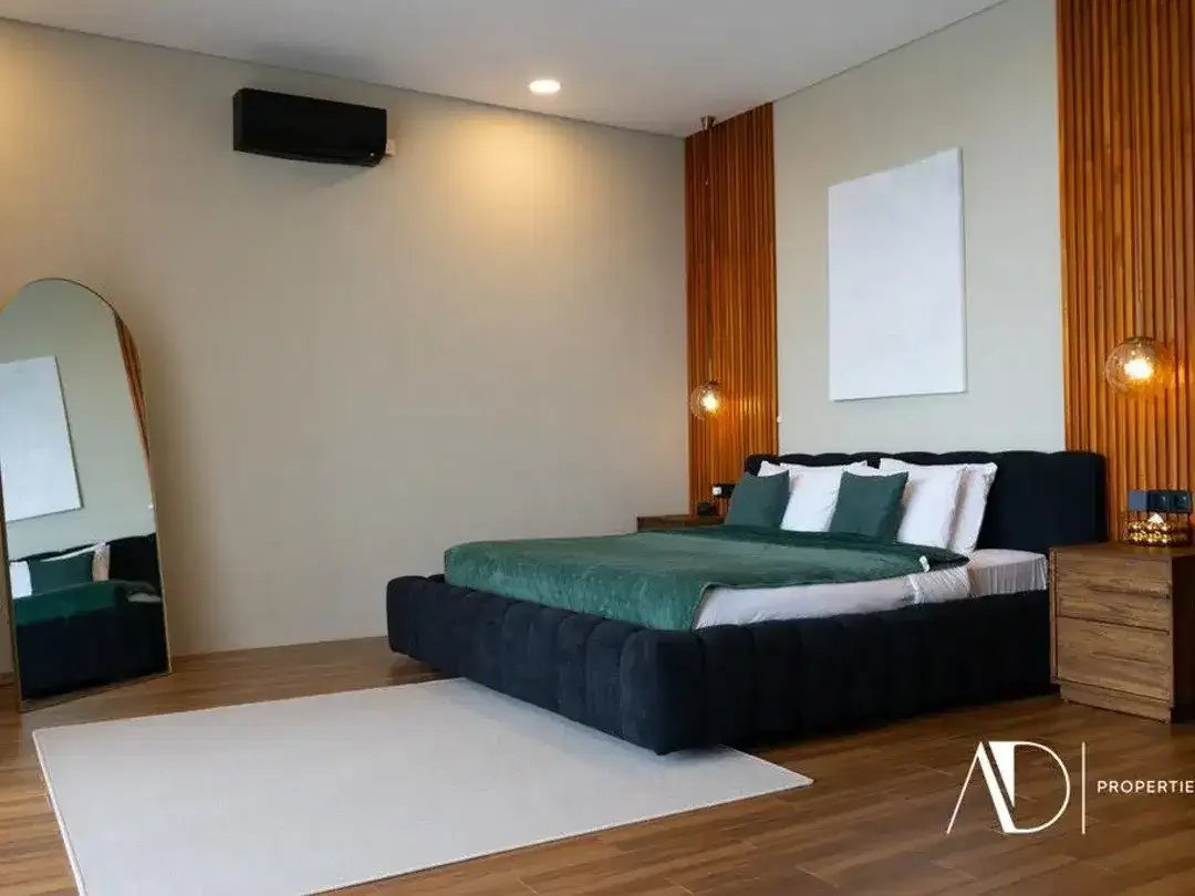 LEASEHOLD | MODERN 3-BEDROOM VILLA WITH RICE FIELD VIEWS - BABAKAN, CANGGU - Image 5 of 10