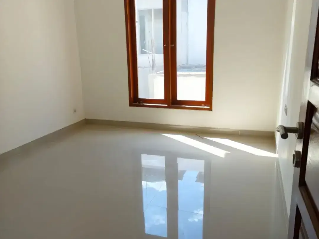FOR RENT RUMAH SEMI MINIMALIS BARU 2LT 3 KMR STARTEGIS DI JIMBARAN DEKAT UNUD - Image 5 of 10