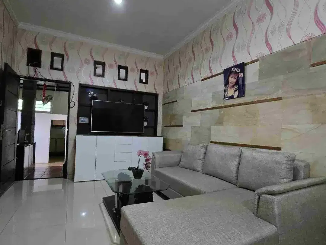 Rumah strategis bersih terawat bonus tanah 120 m2 muding kerobokan Bali - Image 6 of 10
