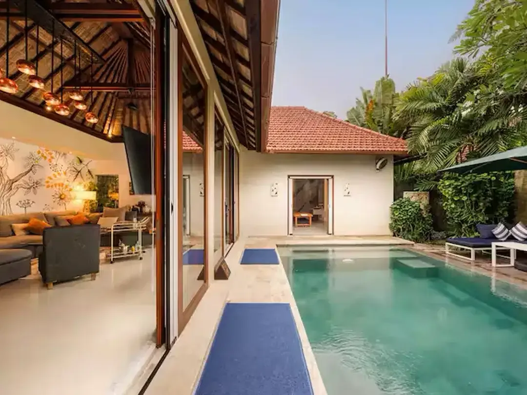 Luxury Fully Renovated Villa with Private Pool, Sauna & Spa – Prime Seminyak - Image 3 of 10