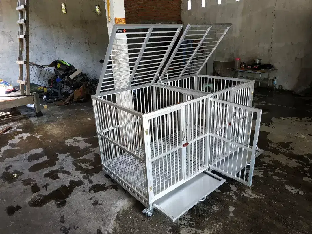 Kandang anjing almunium - Image 4 of 4