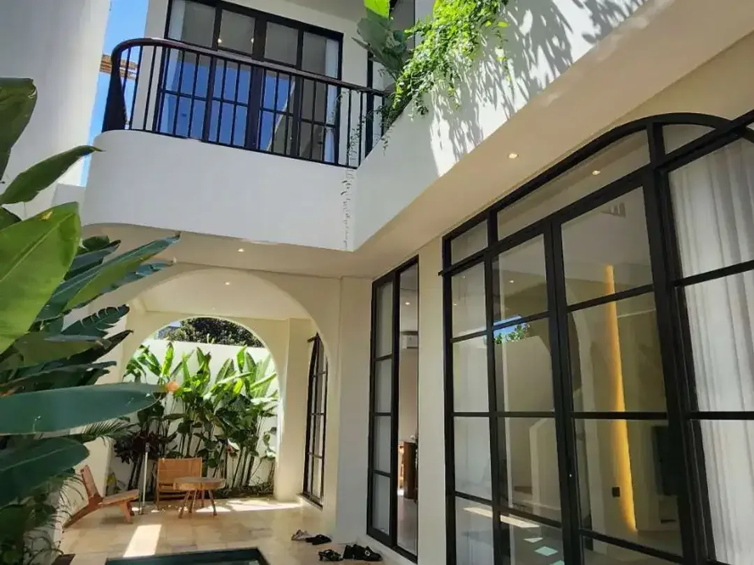 Villa modern tropical view laut di Uluwatu, Pecatu hanya 5 menit ke New Kuta Golf - Image 2 of 10