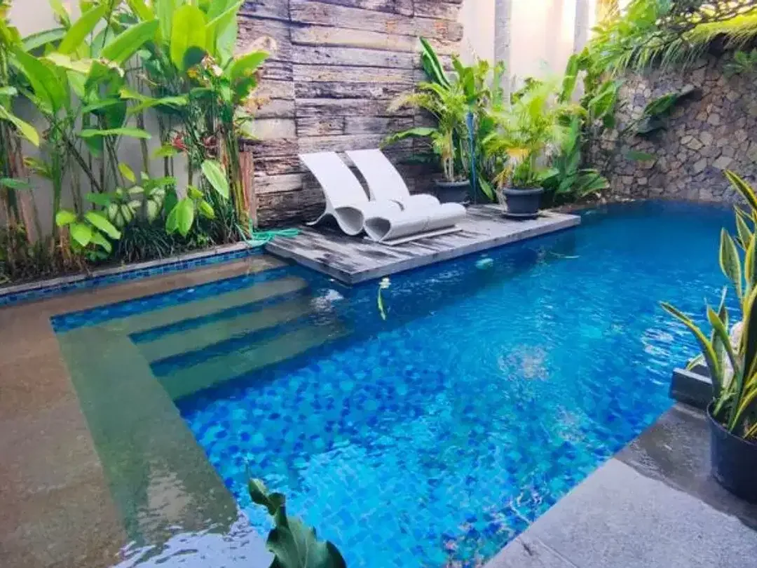VILLA ONE GATE SYSTEM FULL FURNISHED DI KEROBOKAN - Image 2 of 10