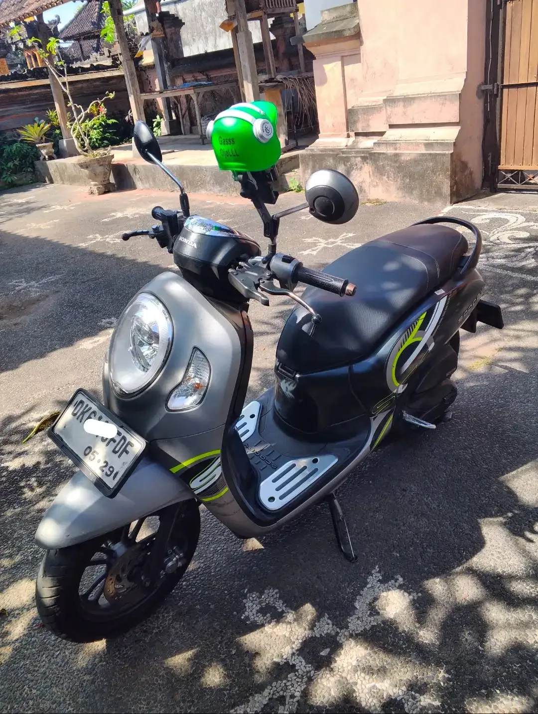 Scoopy 2024, tangan pertama - Image 2 of 3