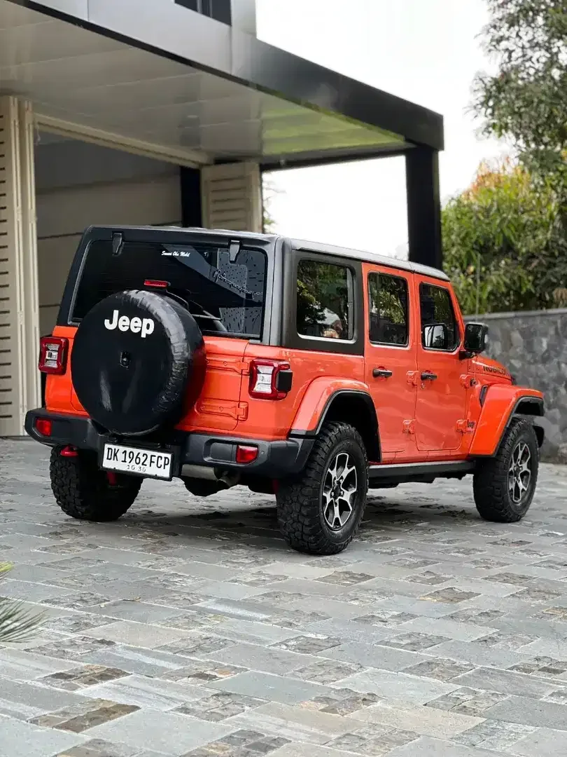 Jeep Rubicon JL 2020 Low KM 20rban - Image 8 of 9