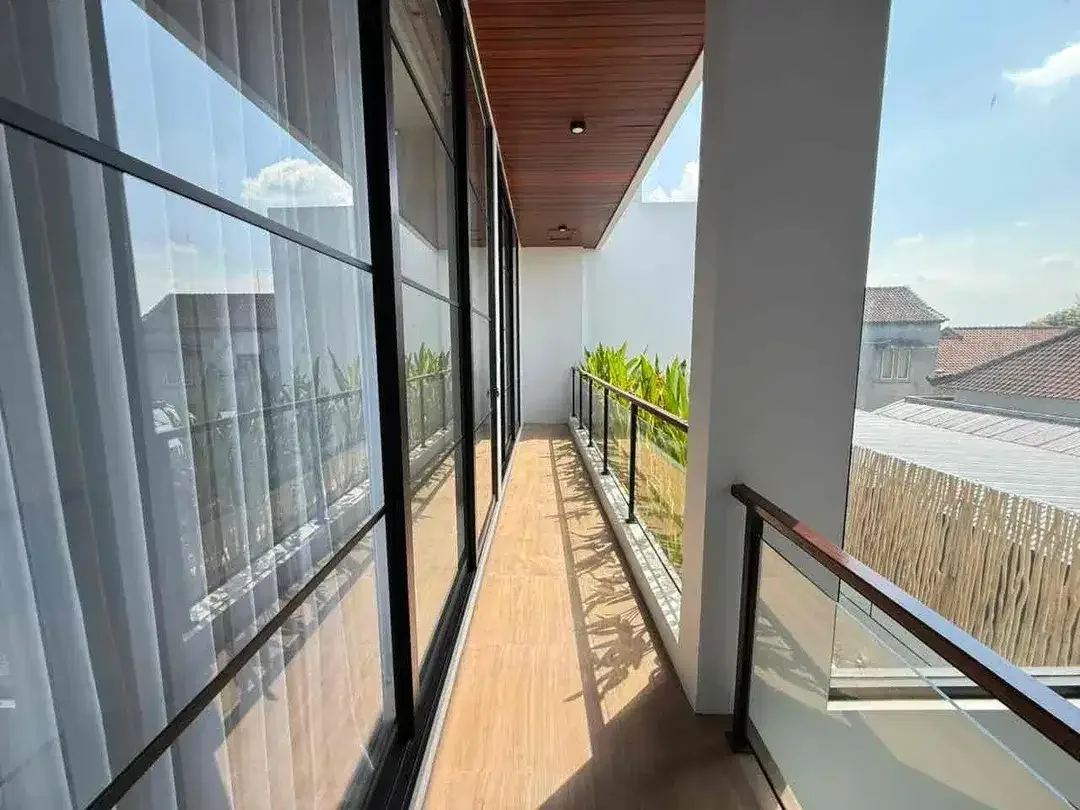 New Modern Tropical Villa in Canggu Padonan - Image 10 of 10