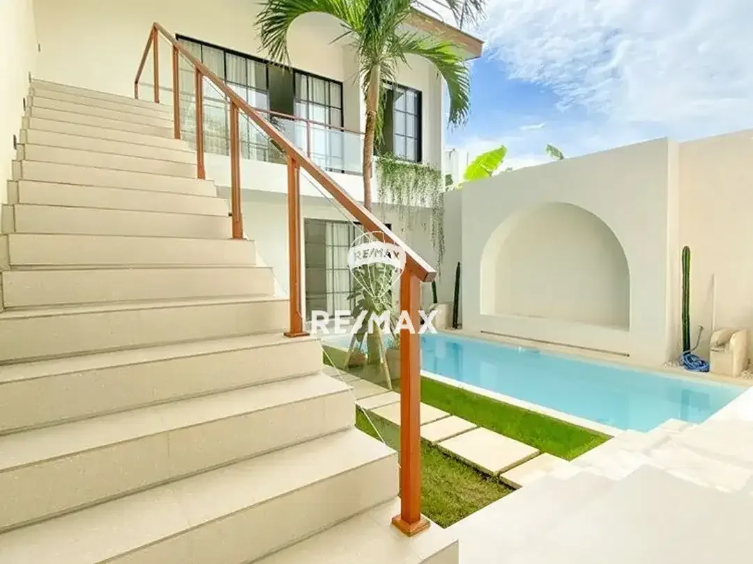 For Sale Luxury Villa In Sanur - Image 2 of 10