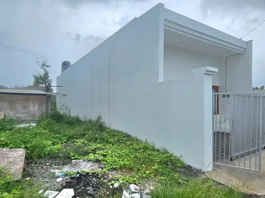 Rare Find! Villa Strategis dengan View Sawah Tanpa Batas - Image 2 of 10