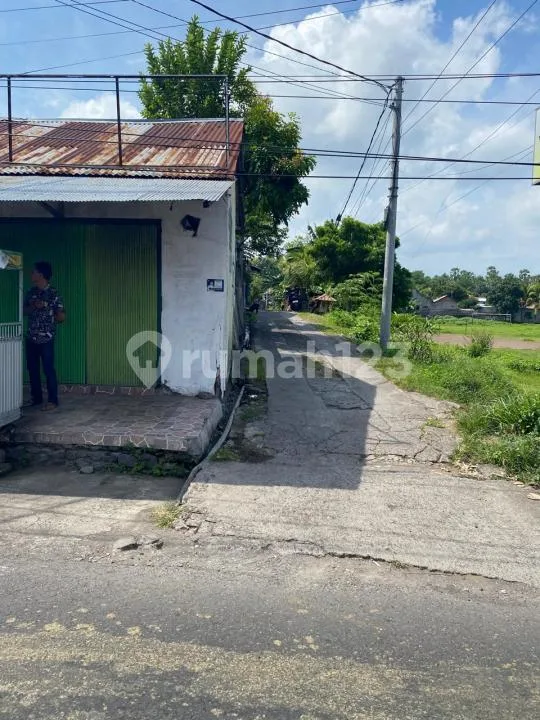 Rumah Warung Luas 400mÂ² Pinggir Jalan Raya Singaraja Kubutambahan - Image 3 of 4