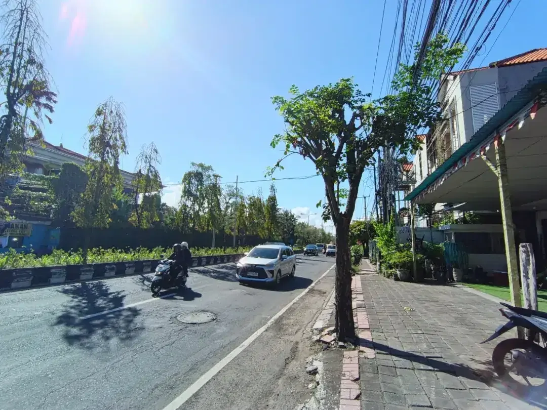 RUKO KOMERSIAL 2 LANTAI DISEWAKAN DI JALAN BYPASS SANUR - IMB LENGKAP - Image 6 of 7