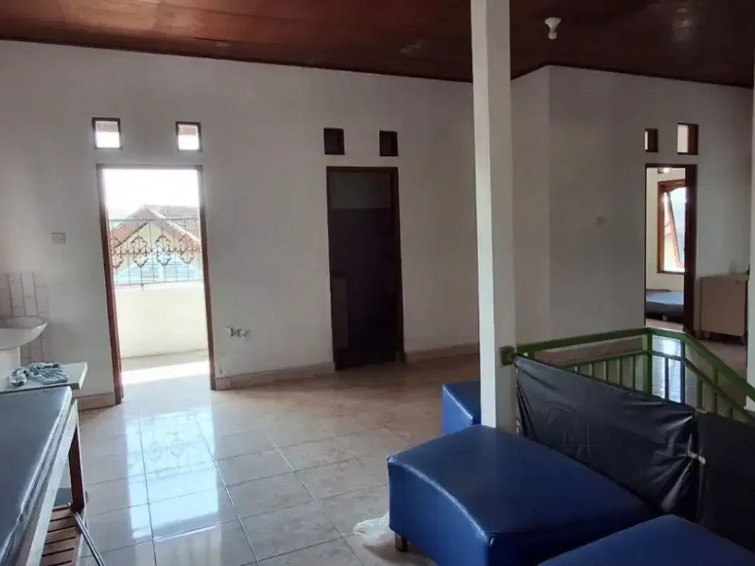 Dijual rumah dan tanah kecil di Renon Bali - Image 5 of 8