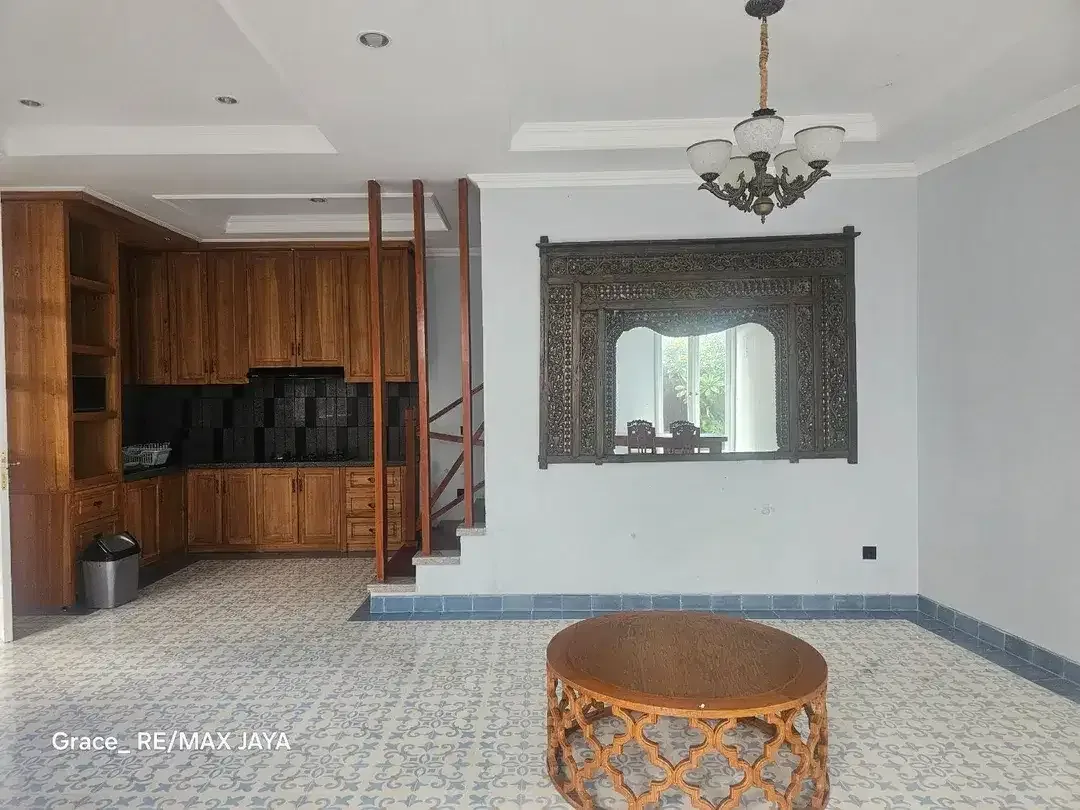 Villa Mewah Modern Dijual di Area Tegal Cupek, Kuta - Image 4 of 10