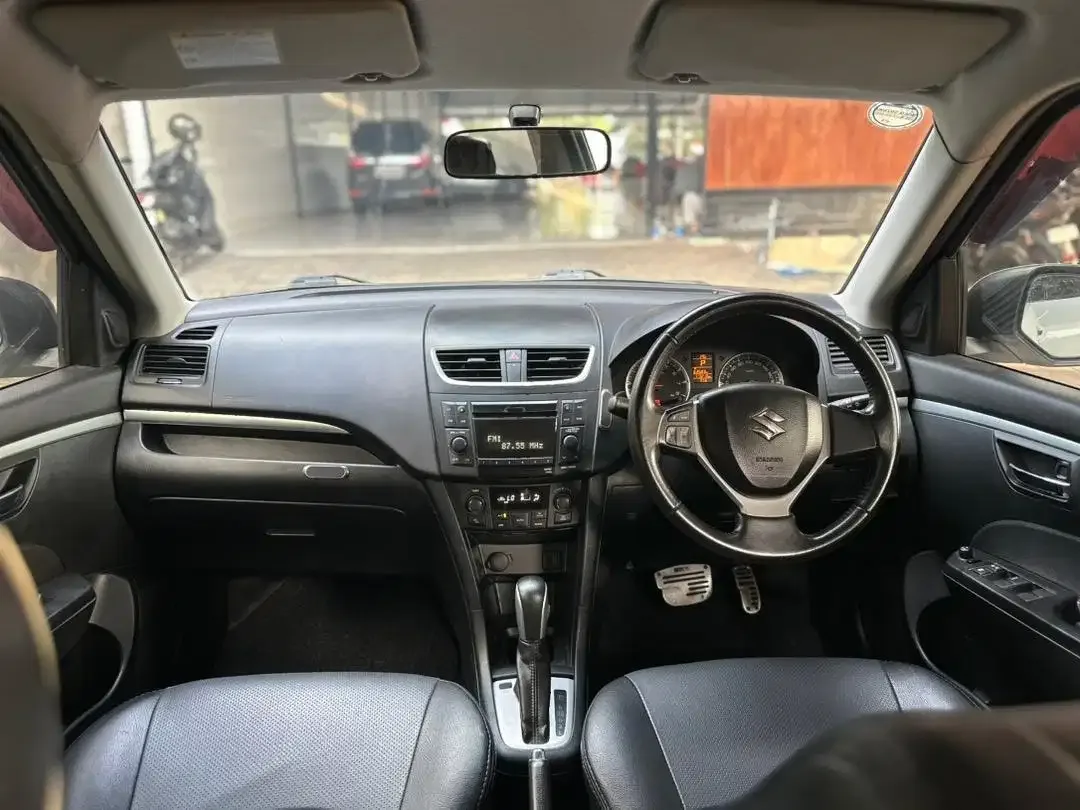 SWIFT GX 2014 MATIC LOW KM ISTIMEWA TERIMA DK - Image 8 of 10