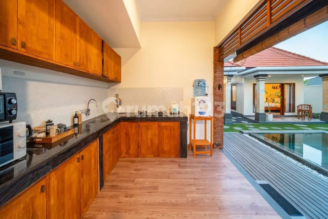 Villa Mewah Strategis Furnish Kolam Renang Dekat Pantai, Padonan - Image 2 of 4