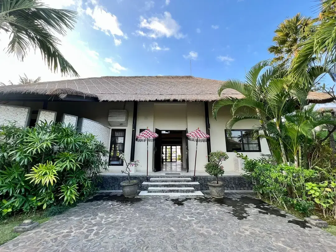 Villa 5 Bedroom di Pinggir Pantai Lovina - Image 3 of 10