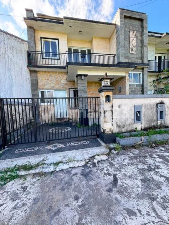 2 Unit Rumah 2 Lantai Siap Huni View Sawah Peguyangan Kangin Denpasar Utara, 3Kt, Rp 1,5 Miliar/Unit - Image 1 of 4