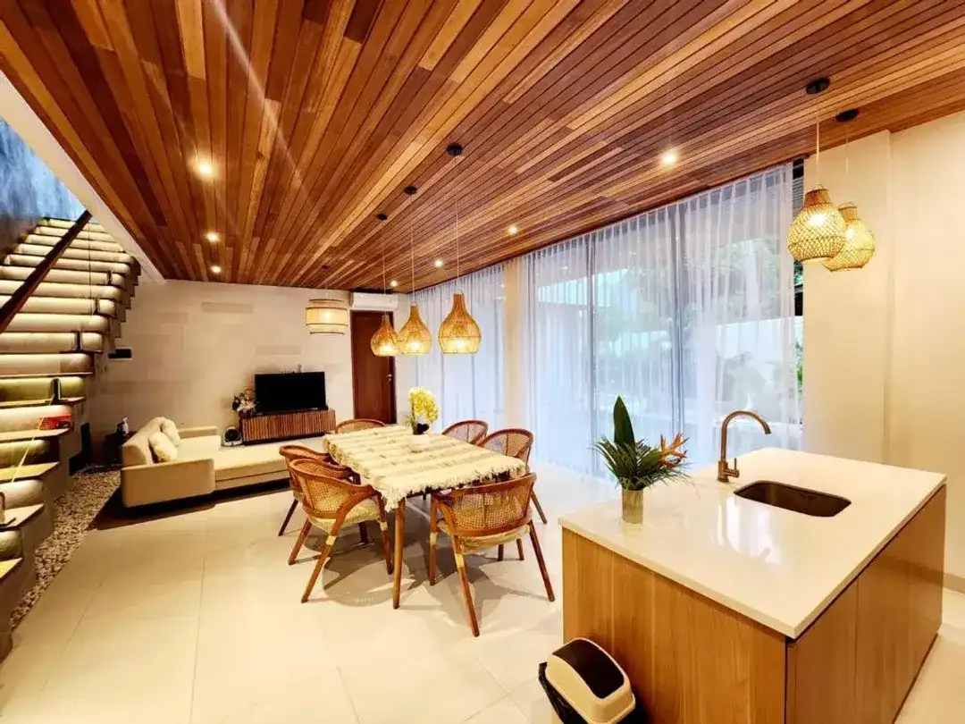 Rental - Fully Furnished Villa with Pool and Garden in Batu Mejan, Canggu, Bali - Image 5 of 10