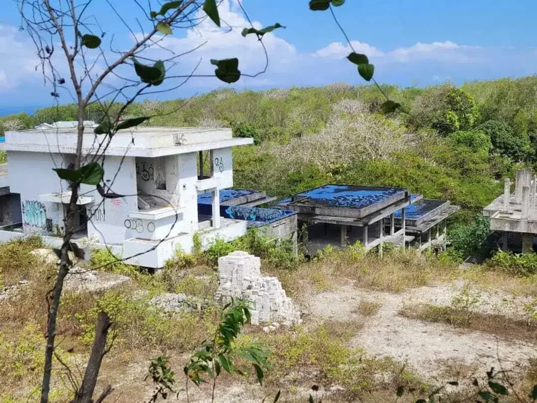 Turun Harga! Tanah Bonus Villa Mangkrak Ocean View di Belimbingsari Balangan - Image 1 of 10