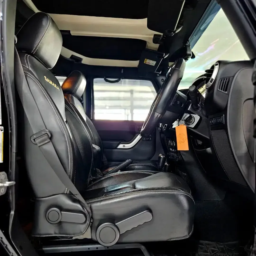 [2015] DP 50jt! Jeep Wrangler JK Sahara 2015 up Rubicon 3.6 at DK 2016 - Image 6 of 10