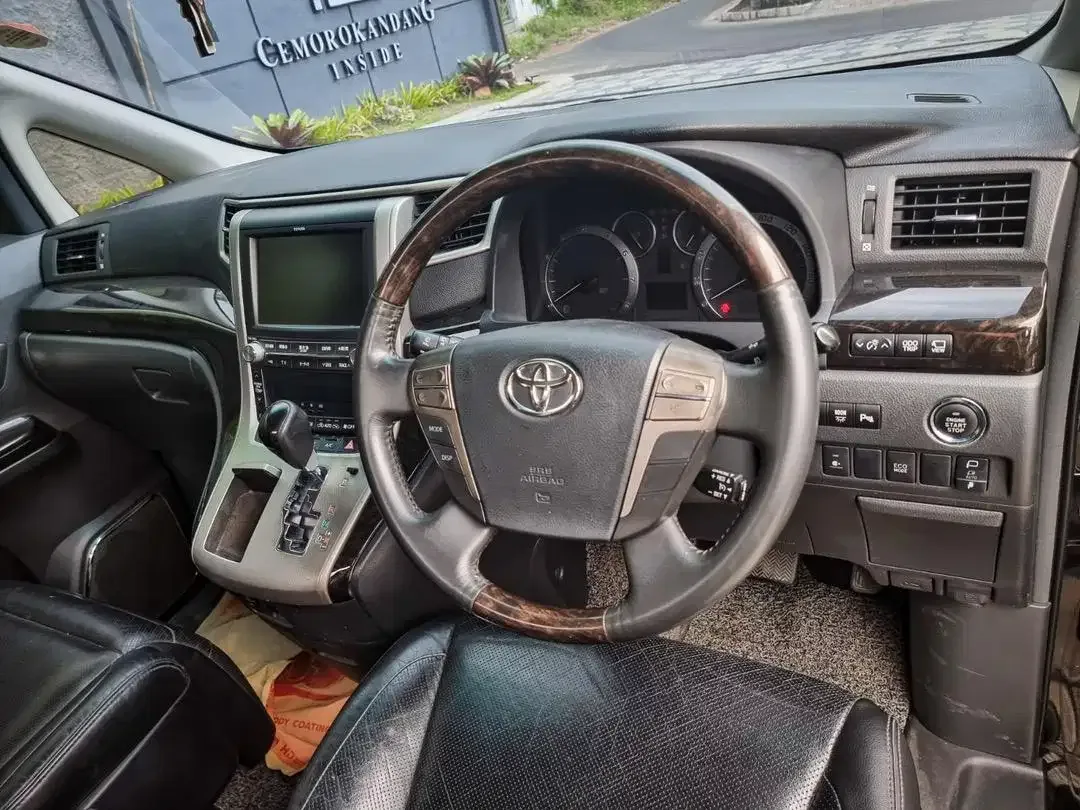 Toyota Alphard 2.4 SC Premium Sound A/T CBU 2012 Japan Spec Koko Motor - Image 10 of 10
