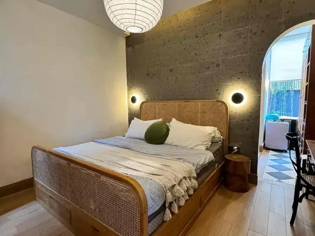 Disewakan villa modern 5-bedrooms di Jimbaran - Image 2 of 10