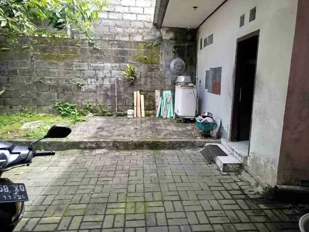 BUC DIJUAL TANAH BONUS RUMAH LAYAK HUNI 2 KAMAR DI DENPASAR UTARA - Image 2 of 10
