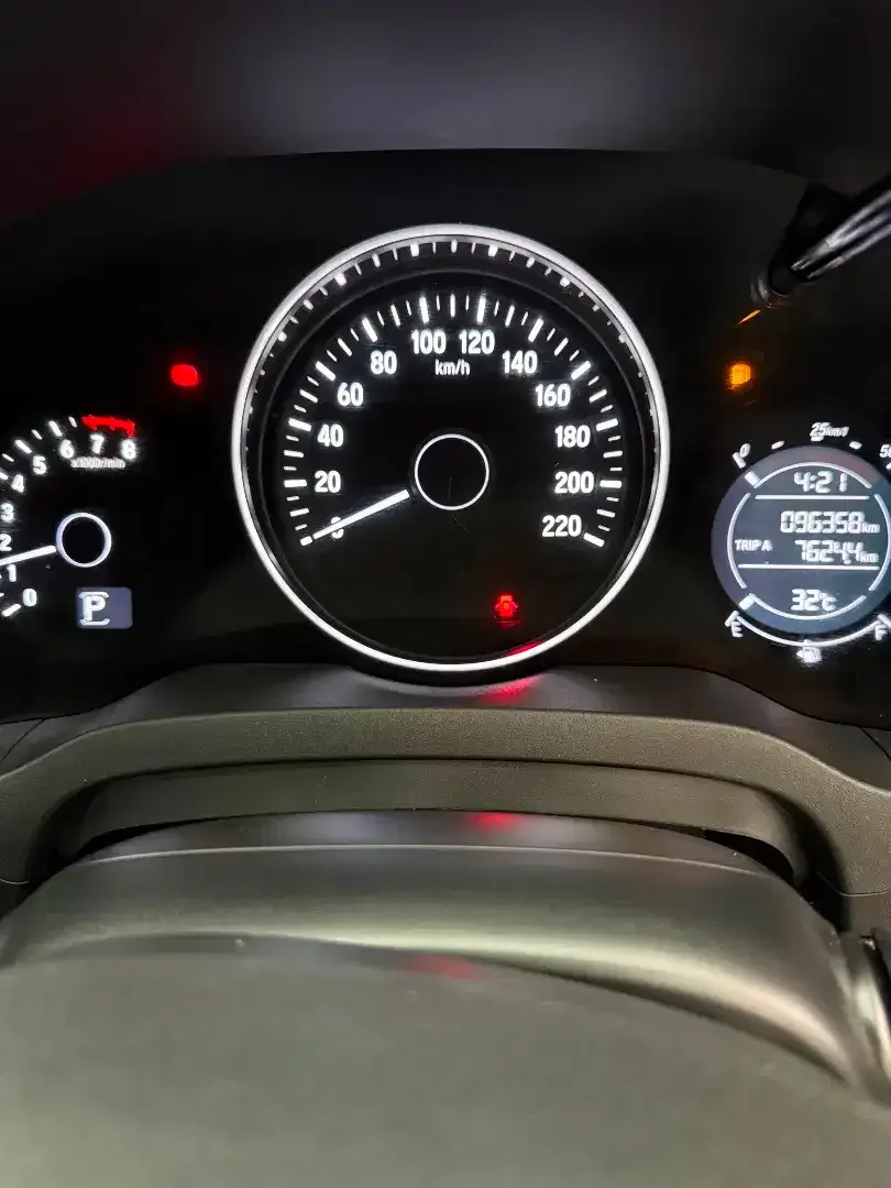 HONDA HRV 1.5 E CVT, Metic.2018 - Image 10 of 10