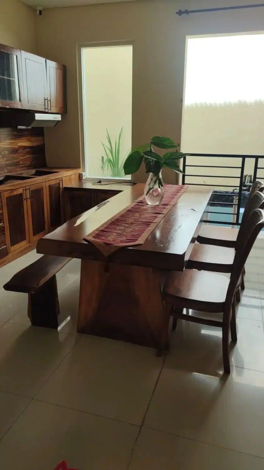 Rumah Cantik Minimalis Dekat Bali Kiddy Kerobokan Badung Bali - Image 4 of 4