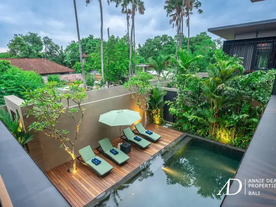 LEASEHOLD | MODERN LUXURY TROPICAL VILLA IN CENTRAL SEMINYAK - Image 10 of 10