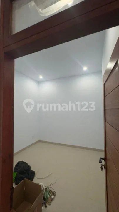 Disewakan Rumah Baru di Renon Modern House - Image 3 of 4