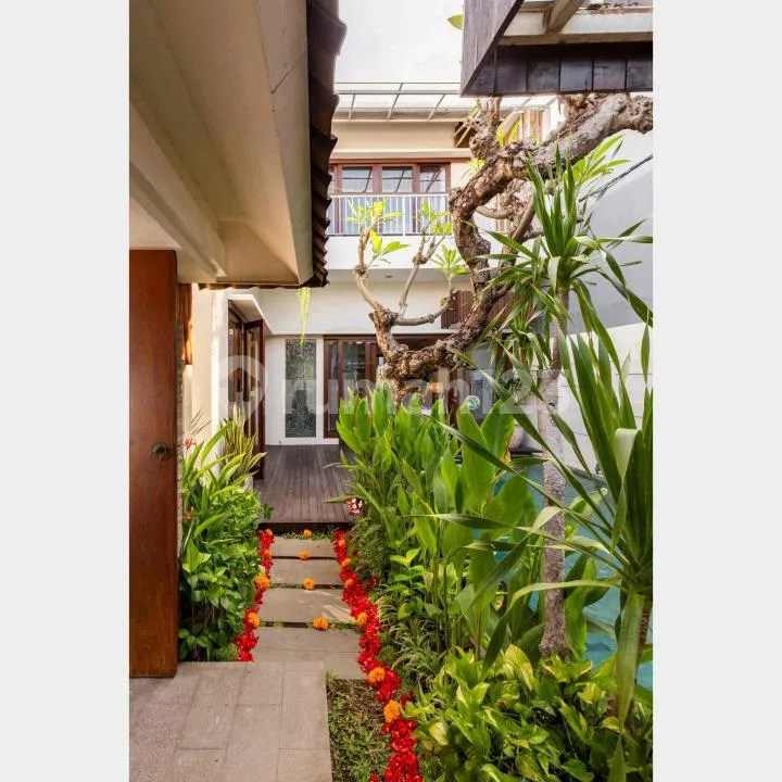 3Br Seminyak Modern Villa With Staff + Well Kept + Full Furnished - Image 3 of 4