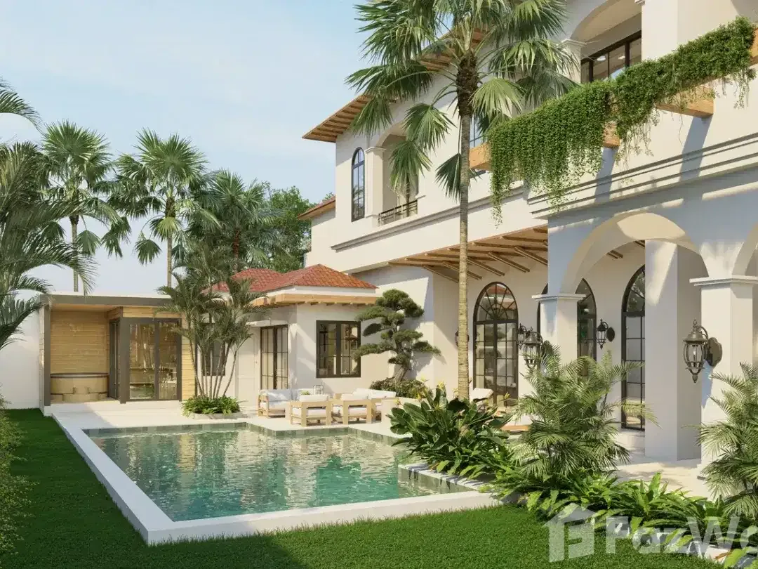 5 Bedroom Villa for sale in Canggu, Bali - Image 1 of 10