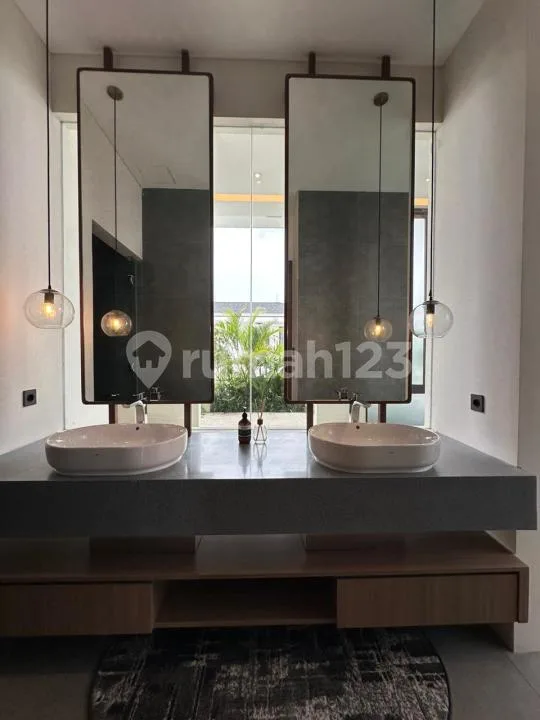 4Br Luxury Villa With Sauna In Seminyak - Image 4 of 4