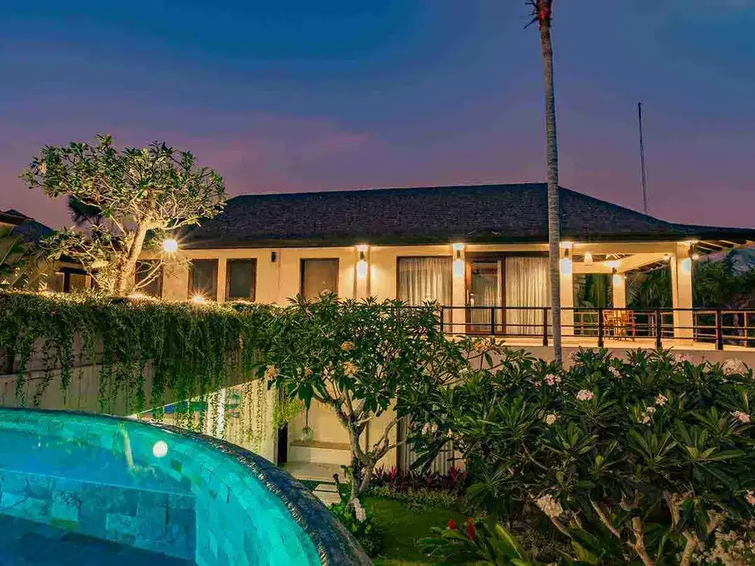 Luxury Villa 6 KT dengan Unblocked Ocean View di Pandawa - Image 1 of 10
