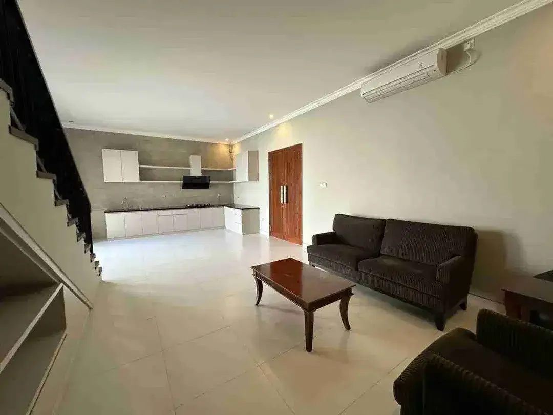 3 Bedrooms villa in jalan mertanadi for sale - Image 9 of 10