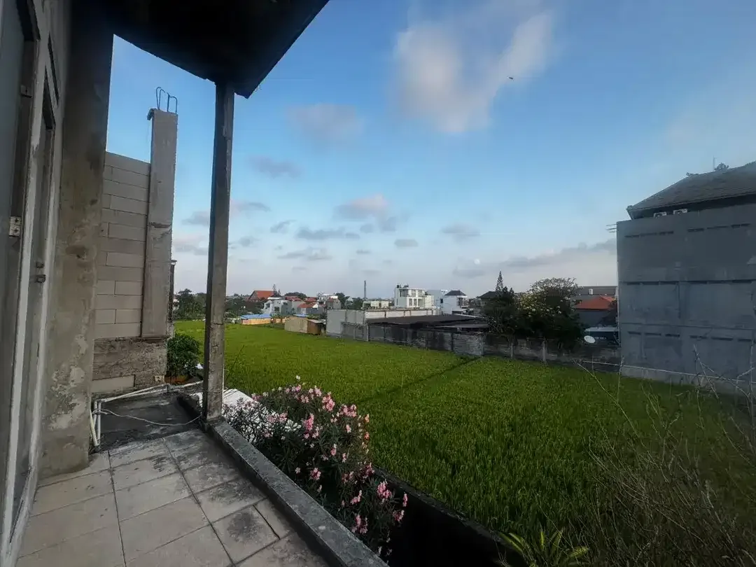 Dijual Tanah Bonus Bangunan 2 Lantai di Griya Abasan Denpasar Barat - Image 2 of 10