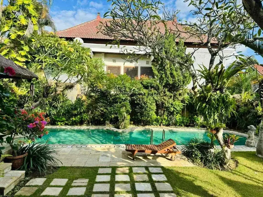 For Sale
Villa luxury garden luas semer kerobokan badung bali - Image 7 of 10