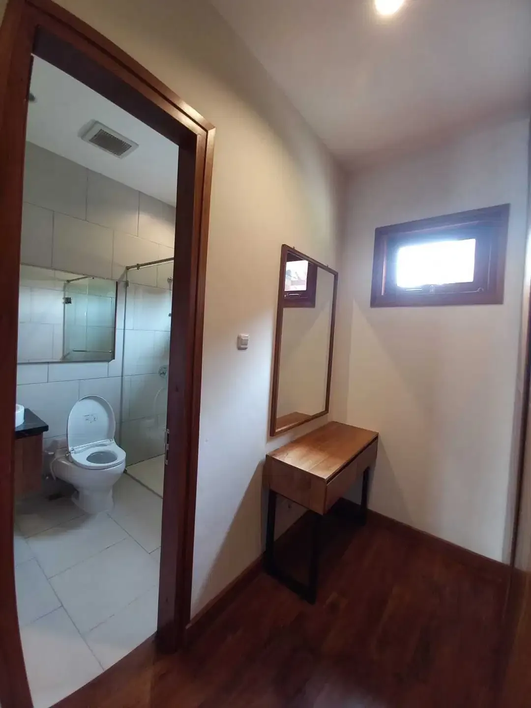 Villa fully furnished in Ubud with rice field view - Image 8 of 10