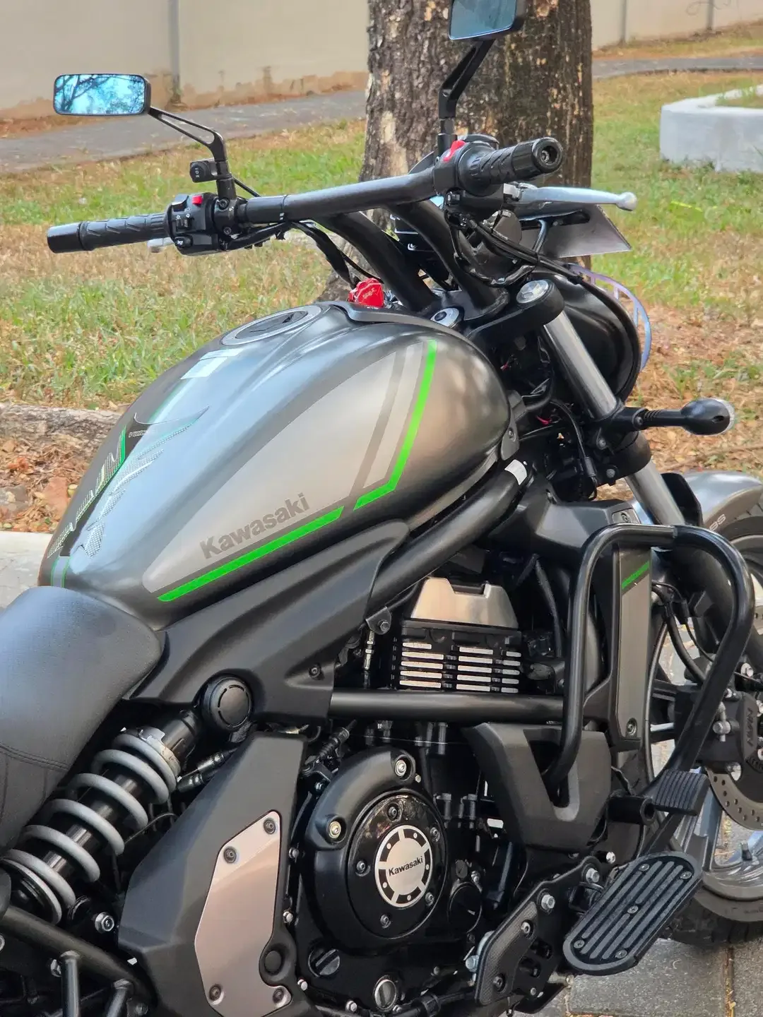 Moge Cruiser Kawasaki Vulcan 650 S th 2022 Like New Siap Gas Turing - Image 9 of 10